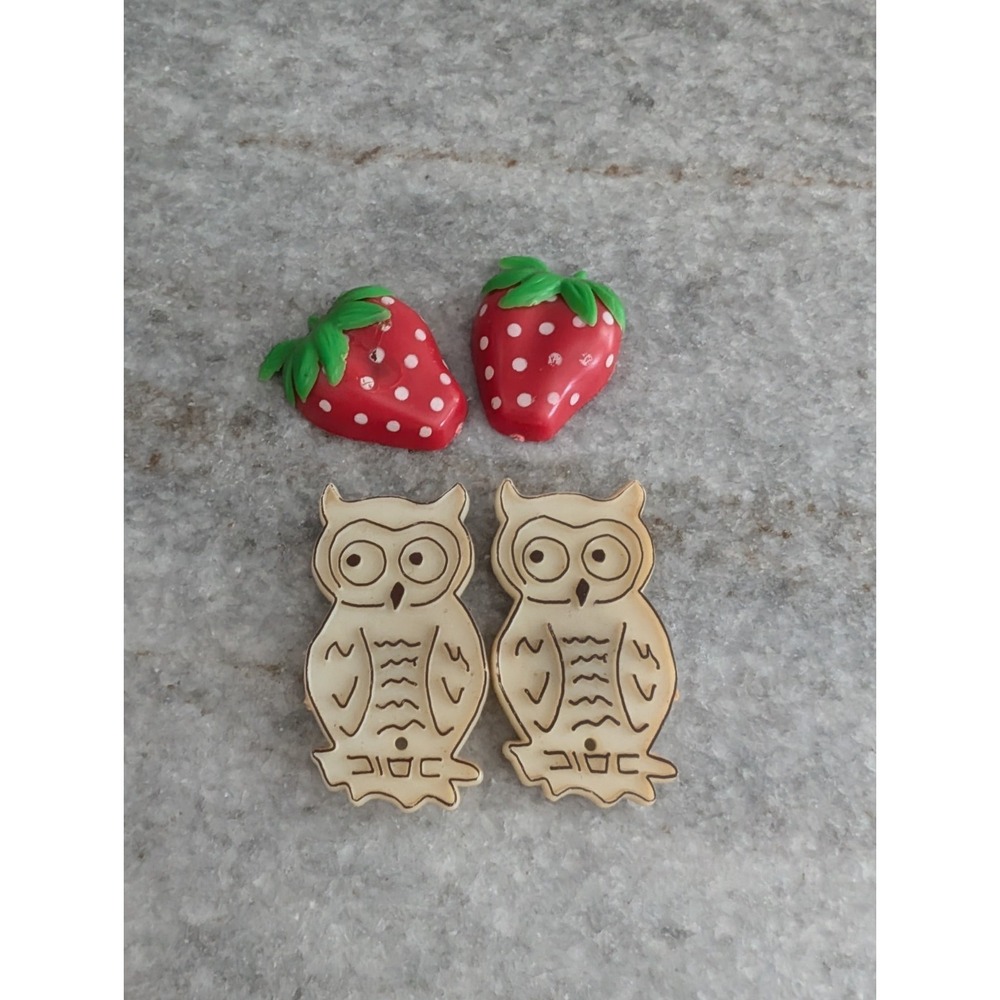 Vintage Refrigerator Magnets Lot of 4 Owls Strawberries Retro Kitchen Decor